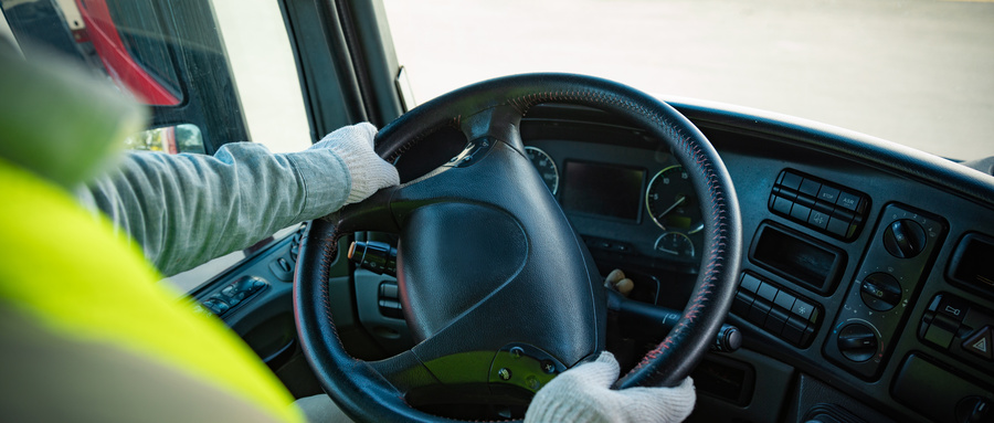 物流設(shè)施設(shè)備操作人員的基本素質(zhì)